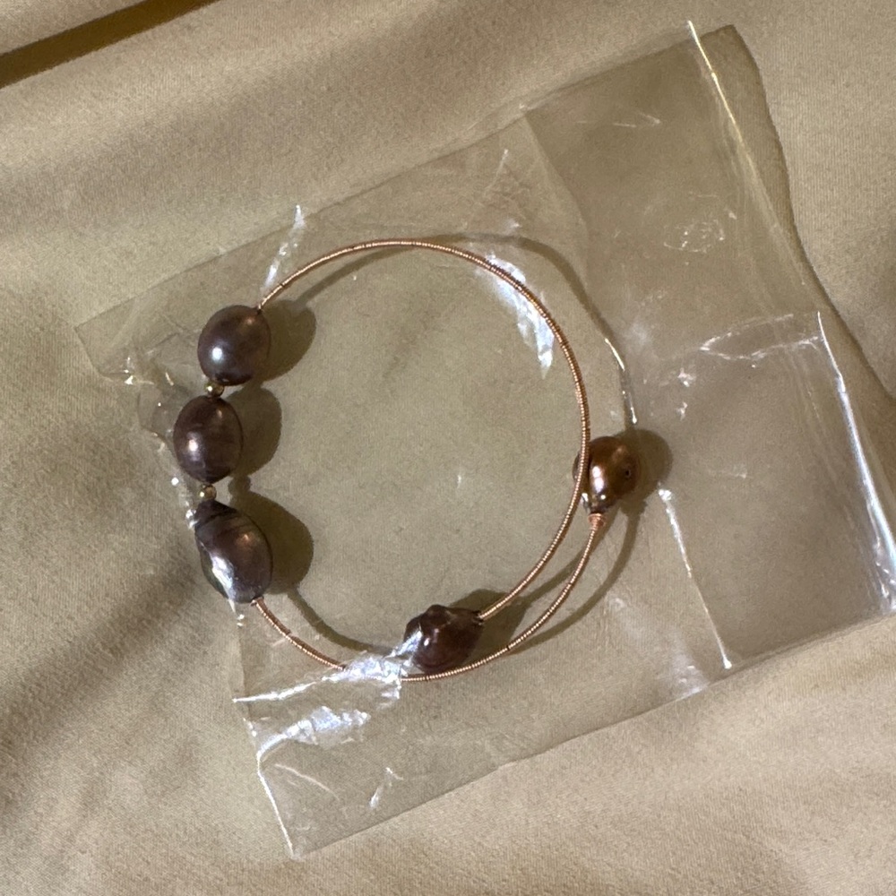 Freshwater Pearl Bangle Bracelet in Deep Bronze